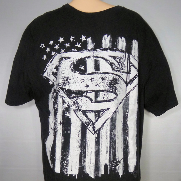 DC Comics Other - DC Comics Superman Black T-Shirt w/ White Graphics